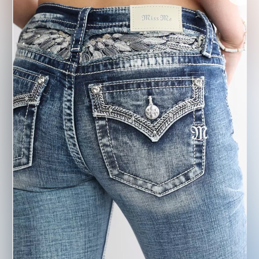 Miss Me Low Rise Jeans 2026 Style Size 24/32 NWOT super